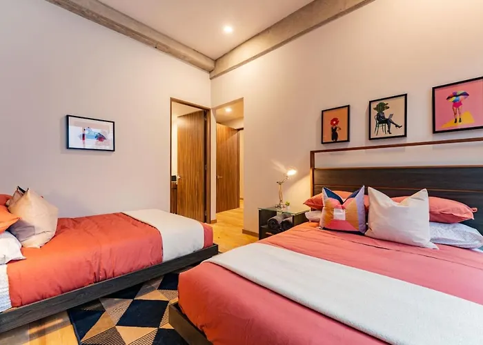 Spacious Roma Norte Loft With Art & Views *